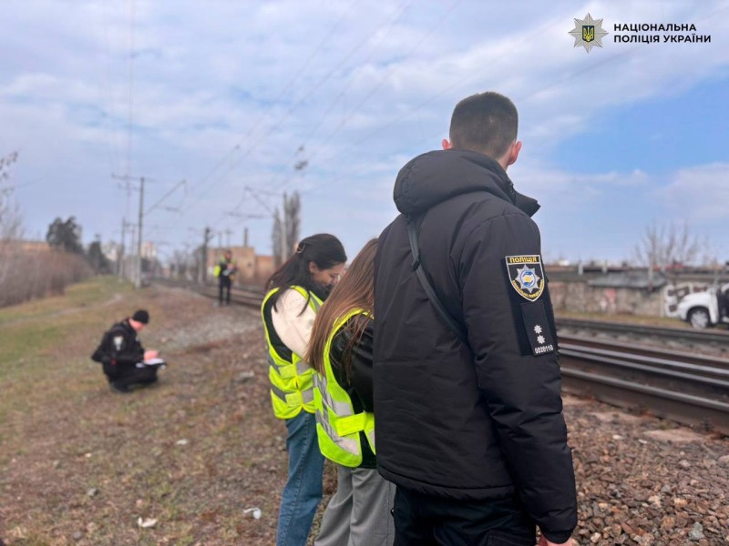 У Києві дитина загинула під колесами поїзда: Що сталося