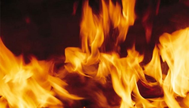 Ввечері у Львові загорівся автобус з пасажирами: з'явилося перше відео