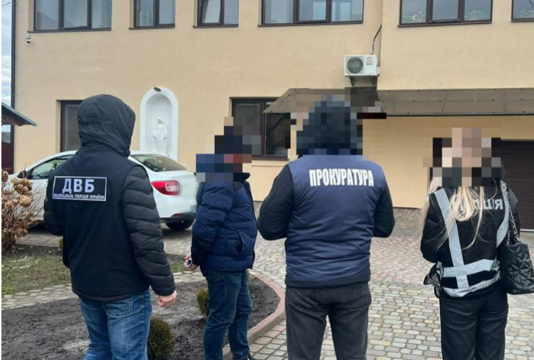 На Львівщині жінка брала з «клієнтів» по 15 тисяч гривень за іспит із водіння