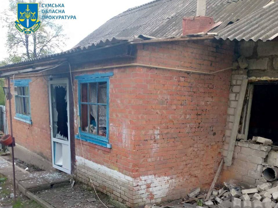 Росіяни обстріляли з артилерії громаду на Сумщині, є поранені