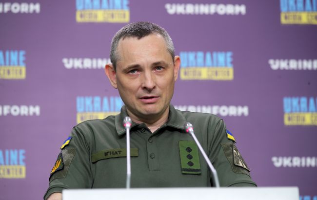 Дев'ять балістичних ракет та зграї дронів: Ігнат про нічну атаку на Київ