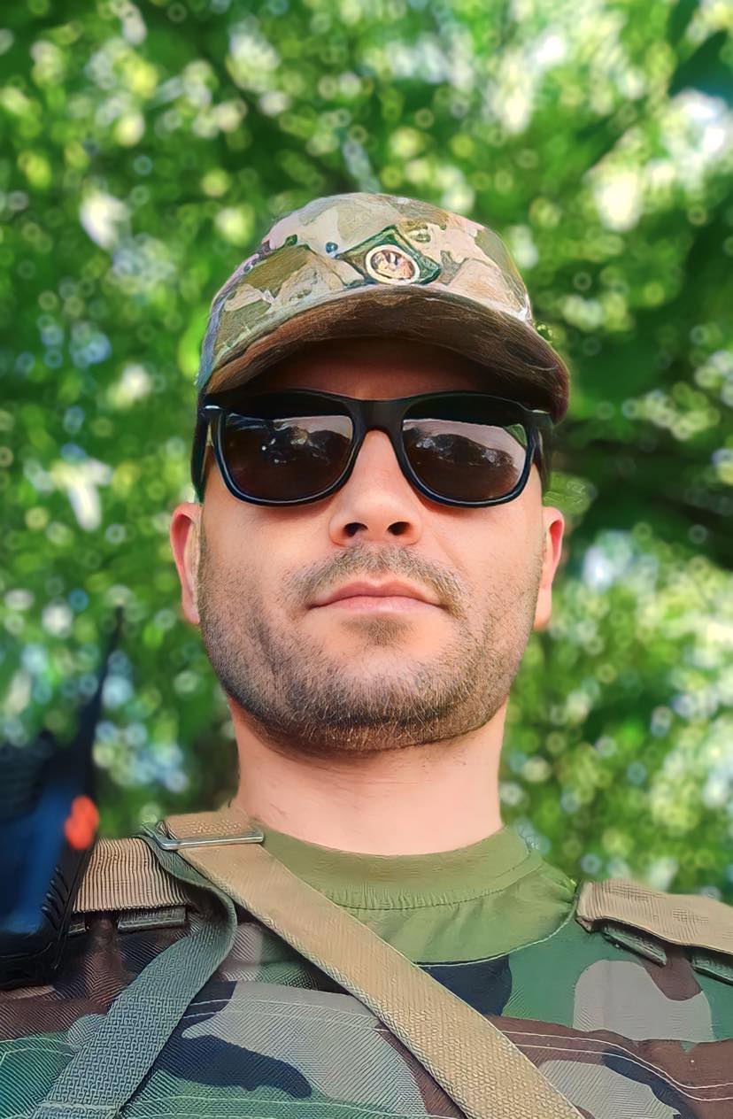 Добровольцем став на захист України. Львів прощається з Героєм Назарієм Яремчуком