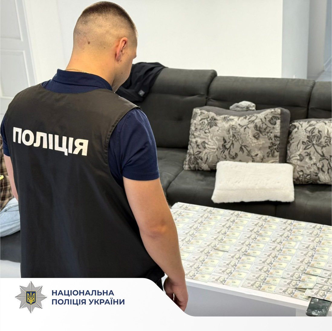 «Знімав з розшуку за гроші»: на Прикарпатті викрили посадовця РТЦК