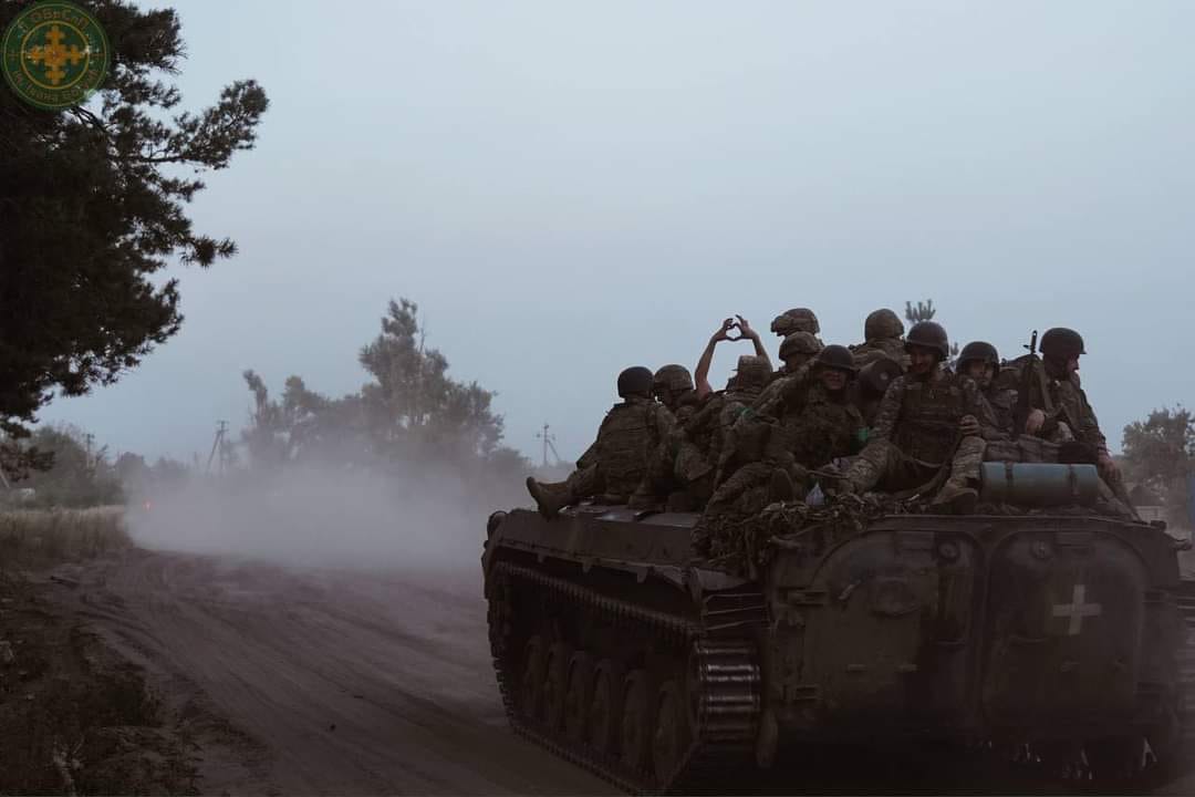 ЗСУ уразили 10 районів зосередження ворога та склад боєприпасів. Генштаб