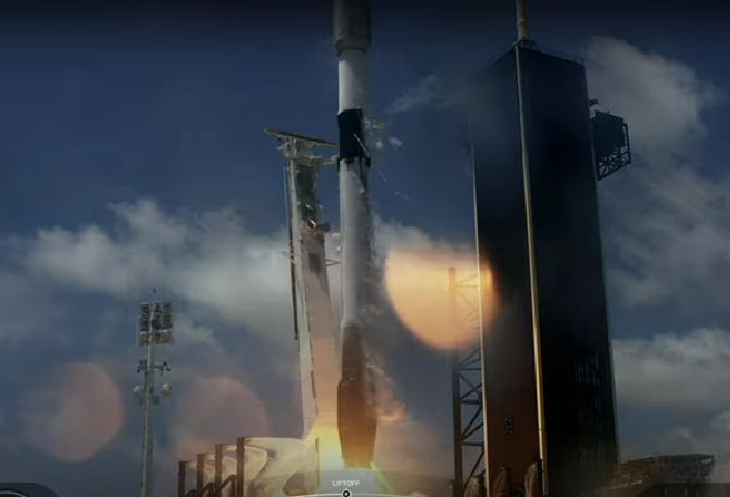 SpaceX вивела на орбіту 53 супутники Starlink для розширення доступу