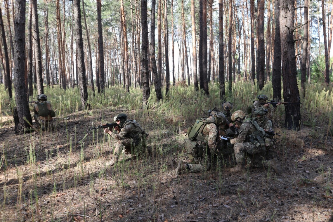 Український наступ змусив загарбників змінювати систему управління, – аналітики