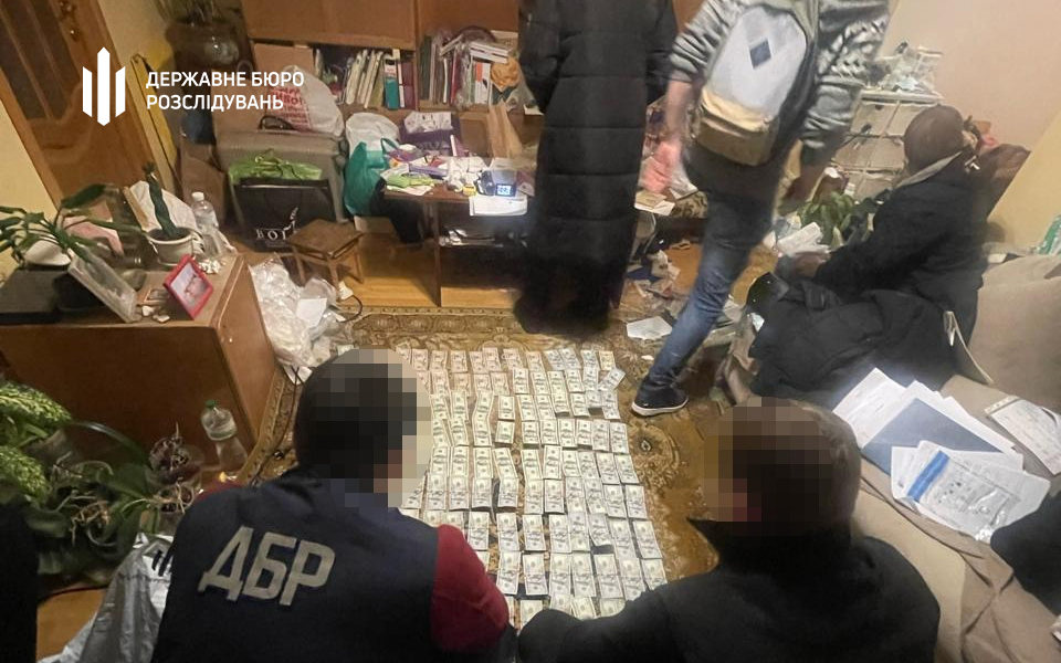 На Львівщині викрили медиків, які підробляли медичні довідки про інвалідність