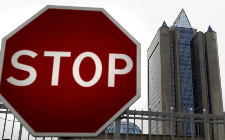 Швейцарські юристи співпрацюють з російськими підсанкційними олігархами