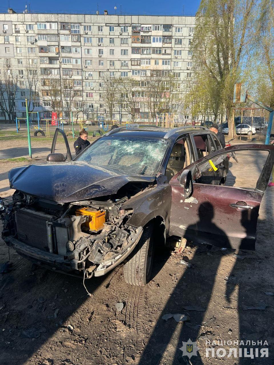 У Дніпрі вранці вибухнуло авто одного з чиновників (фото)