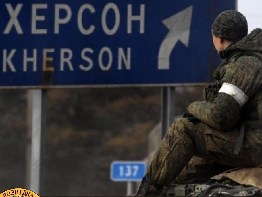 У Херсоні окупанти планують у покинутих квартирах розмістити російських військових – розвідка