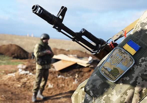 Бойовики сім разів обстрілювали українські позиції, є поранений