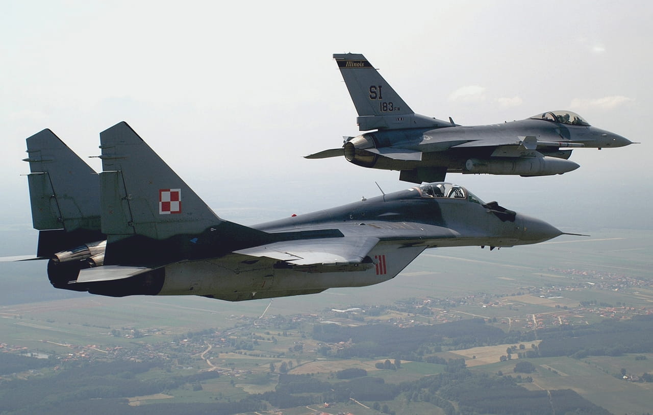 Польща вночі піднімала авіацію через удари РФ по Україні