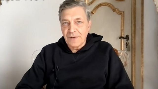 Українці негативно відреагували на надання російському публіцисту українського громадянства