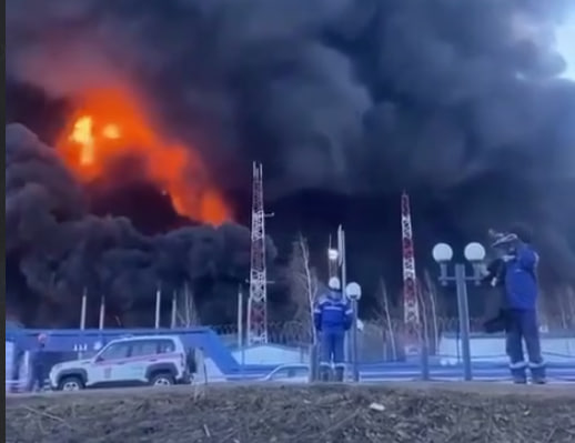 СБУ вдруге за добу вдарила по російському НПЗ у Пермі: Оголошено евакуацію (ВІДЕО)
