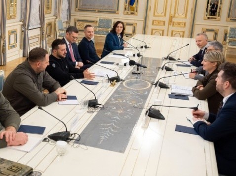 У Києві Зеленський зустрівся з главою МЗС Канади