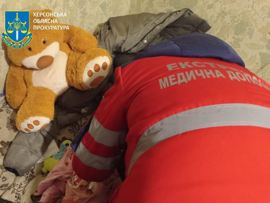 Окупанти знову атакують Херсон: поранено п’ятеро людей, серед яких трьохрічна дитина
