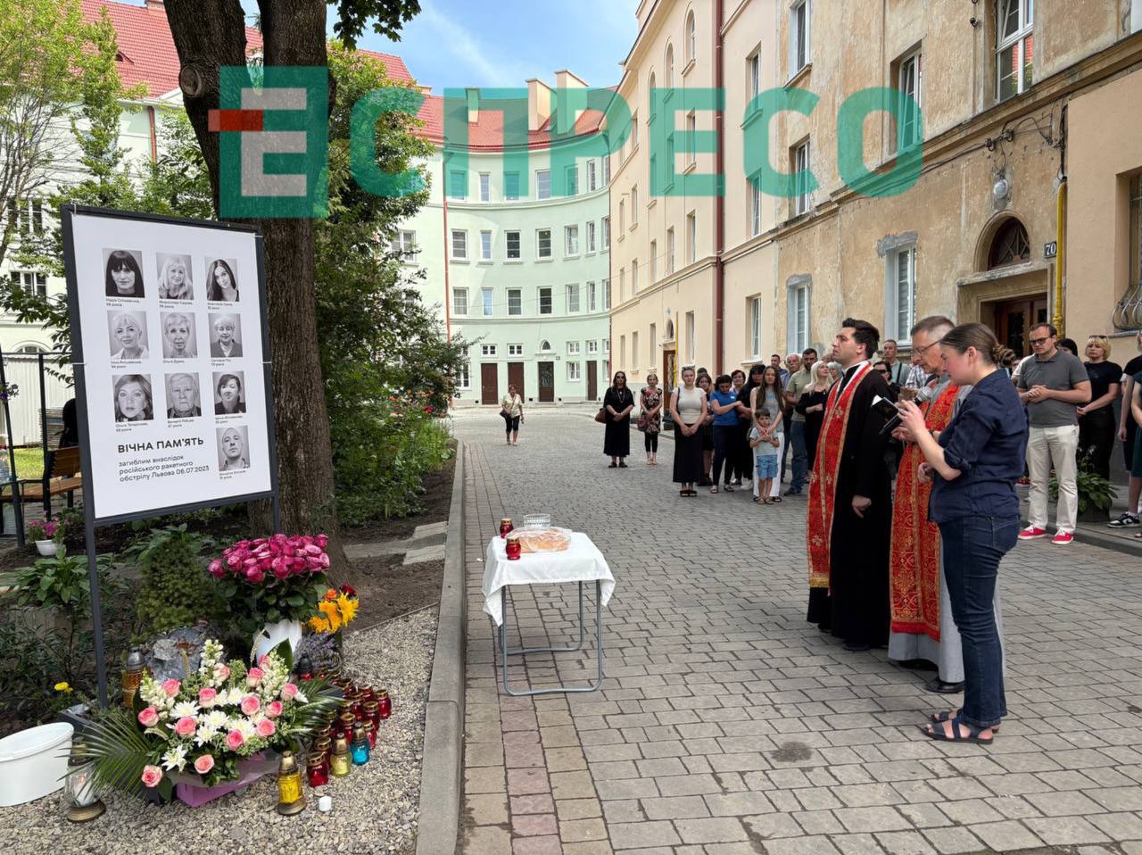 У Львові вшанували жертв ракетного удару по вулиці Стрийській: минає два роки з дня трагедії