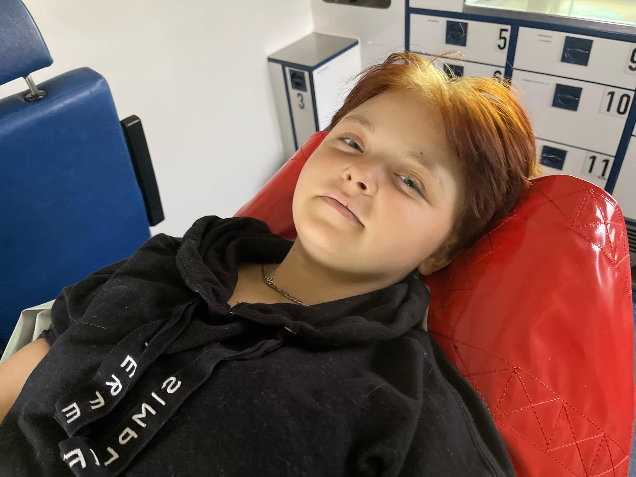 Поранена 15-річна дівчина автівкою втекла з Попасної і вивезла кількох дорослих