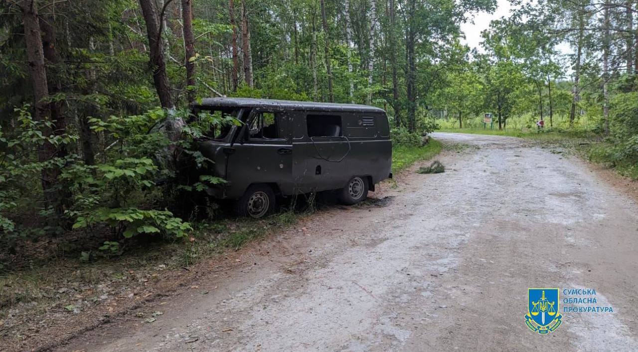 Шестеро загинули. Рашисти обстріляли автомобіль із лісниками на Сумщині