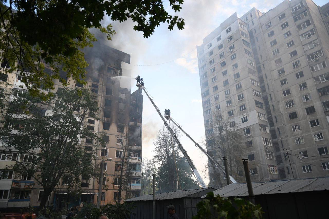 Ракетний удар по Харкову 30 серпня: значно зросла кількість постраждалих