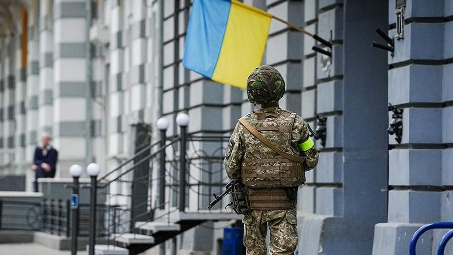 Воєнкомів відправлятимуть на фронт. Доручення президента