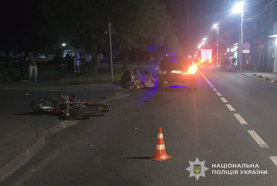 Нічна аварія на Львівщині: фото з місця ДТП