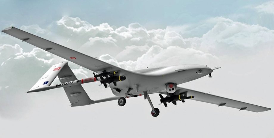 Українські військові знищили «Байрактаром» російські танки Т-80