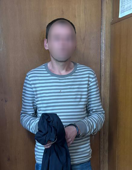 Намагався зарізати знайомого: у Пустомитах поліція затримала нападника