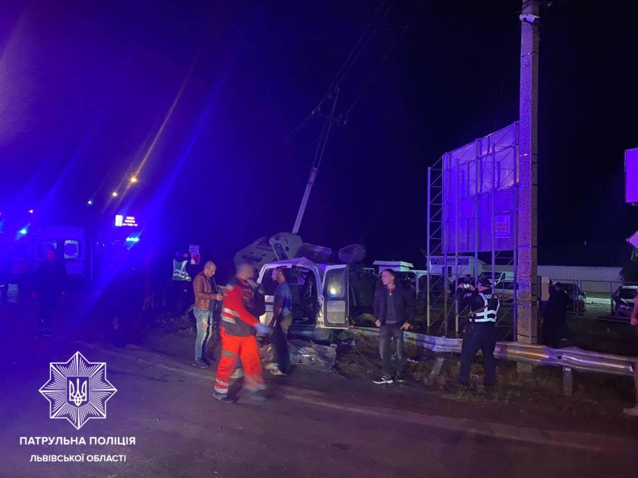 Виїхав на "червоне": на Львівщині судитимуть військового, через якого в ДТП загинуло 5 людей