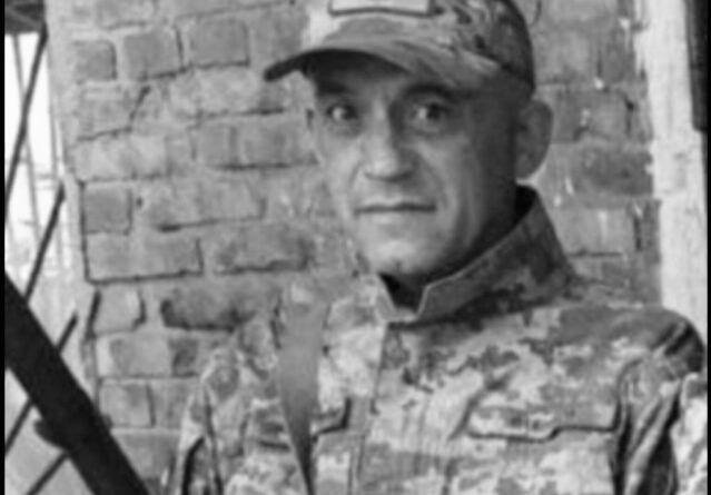 Добровольцем пішов на війну. Львівщина прощається із захисником Степаном Балушем