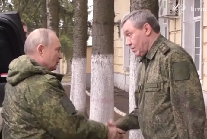 Путін приїхав на Курщину: вперше з початку операції ЗСУ (відео)