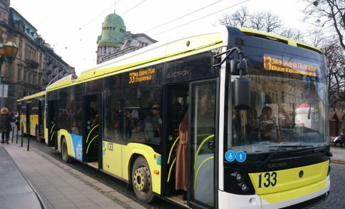 Важливі зміни у русі транспорту Львова: який маршрут повністю зникне на час ремонту