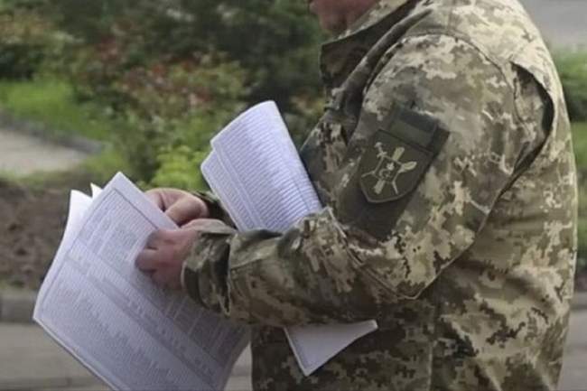 В Одесі працівників ТЦК звинуватили в побитті сина відомої журналістки: офіційна реакція військкомату