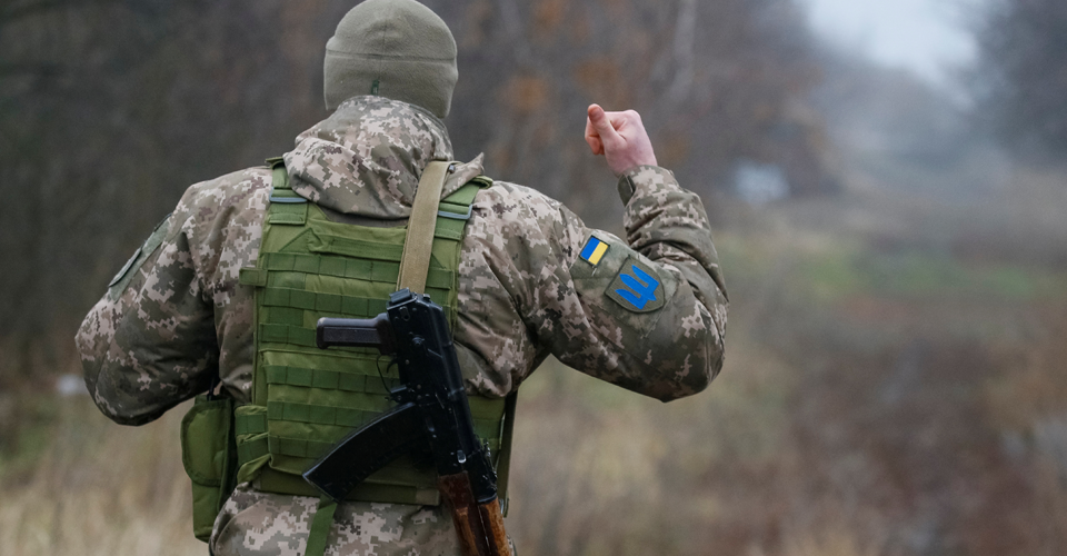 Невідомі патріоти скорегували вогонь українських військових по окупантах з боєприпасами