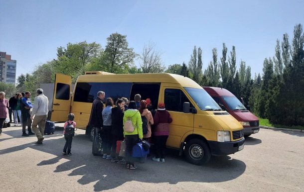 Мешканців Слов’янська та Бахмута закликають евакуюватися з регіону