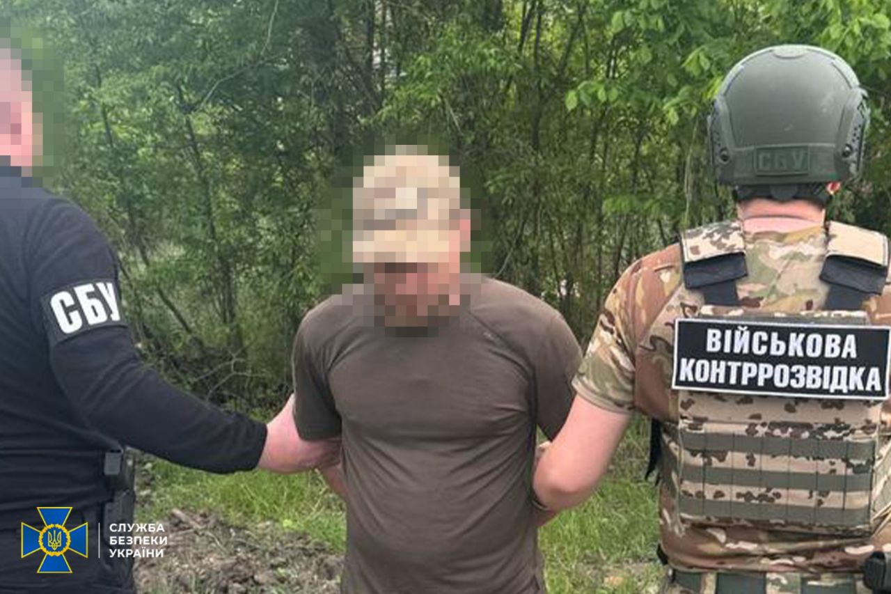 Військовий бойової бригади ЗСУ зливав ворогу координати наших захисників: СБУ затримала "крота"