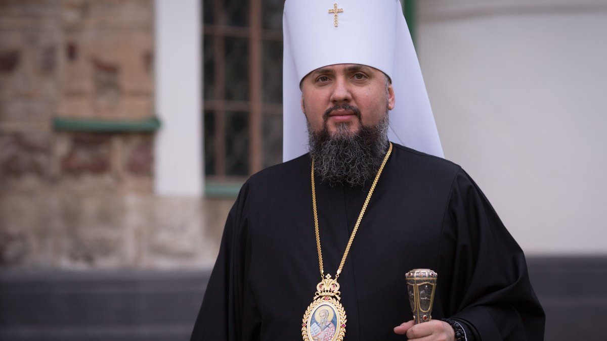 Епіфаній закликав вірян не скупчуватися в храмах на Великдень