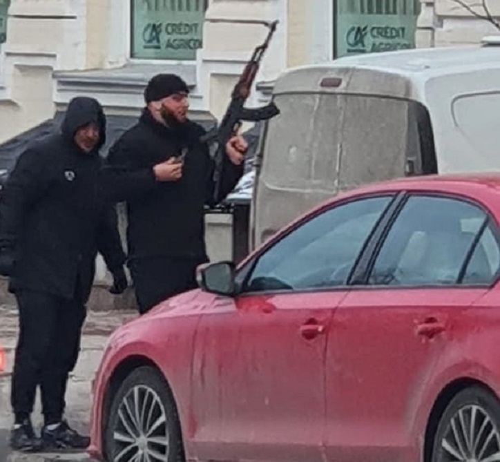 У Києві стався збройний конфлікт між активістами та інкасаторами