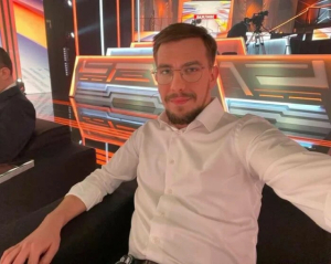 "Людину Медведчука" звільнили з посади директора Центру страткомунікацій