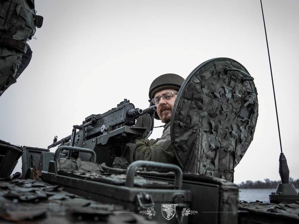 Ворог не полишає спроб оточити Авдіївку: за добу ЗСУ відбили 32 атаки. Генштаб