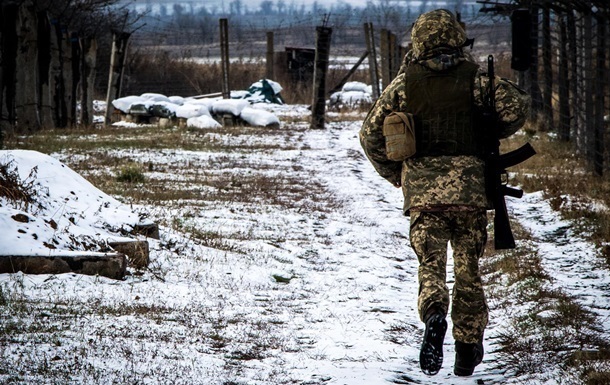 Бойовики поранили українського військового на Донбасі