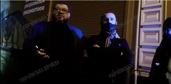 "Ти дебіл. Це авто народного депутата". "Слуга народу" вилаяв поліцейських