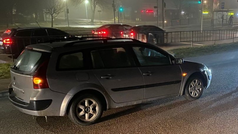 У Львові 18-річний водій Renault Megane збив двох пішоходів (фото)