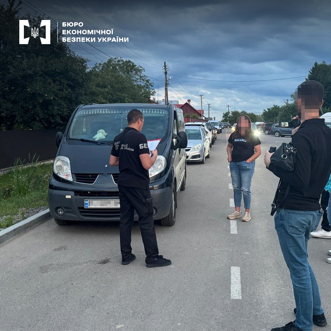 На Львівщині викрили схему незаконного ввезення авто під виглядом гуманітарної допомоги для ЗСУ