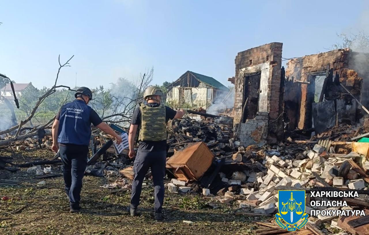 Росіяни зранку вдарили по селищі Борова на Харківщині: загинув чоловік