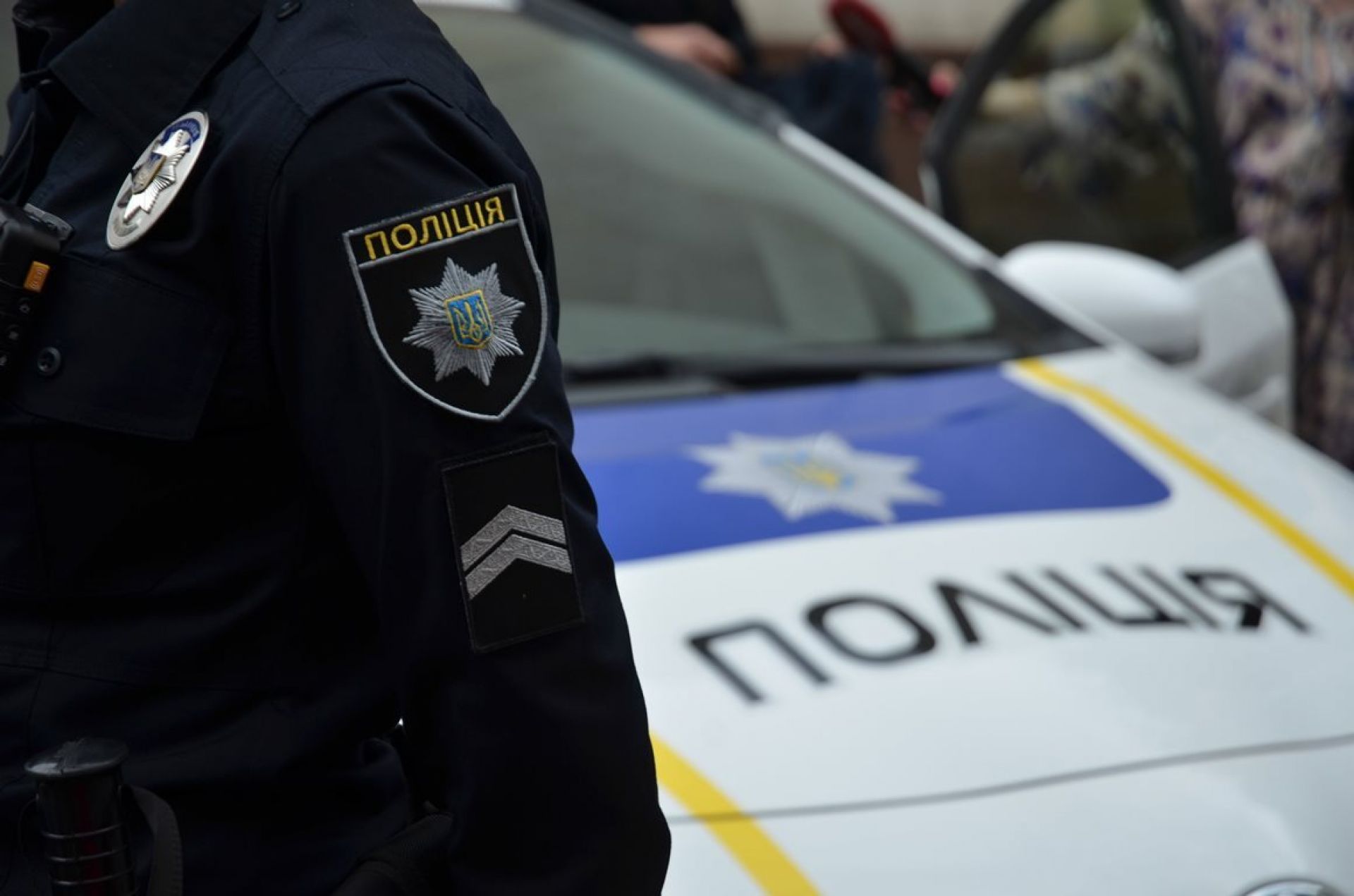 У Києві підлітки слухали російські пісні і блдокували рух у центрі міста: заява поліції