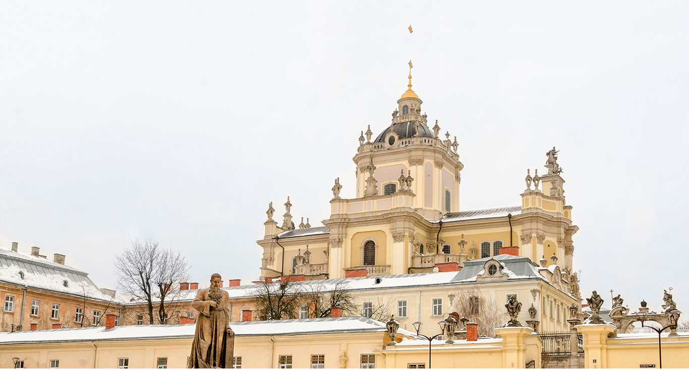 Міноборони закликало на Великдень дивитись богослужіння онлайн