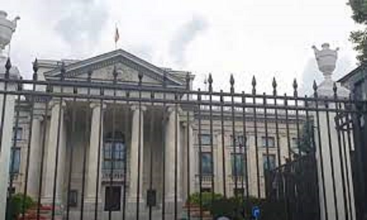 З Польщі виїхали 45 російських дипломатів, оголошених персонами нон грата