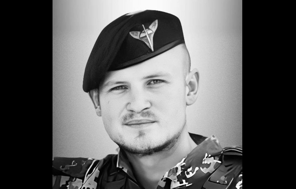 Десантник зі «79-ки»: Львівщина прощається з Героєм Ігорем Гребенем