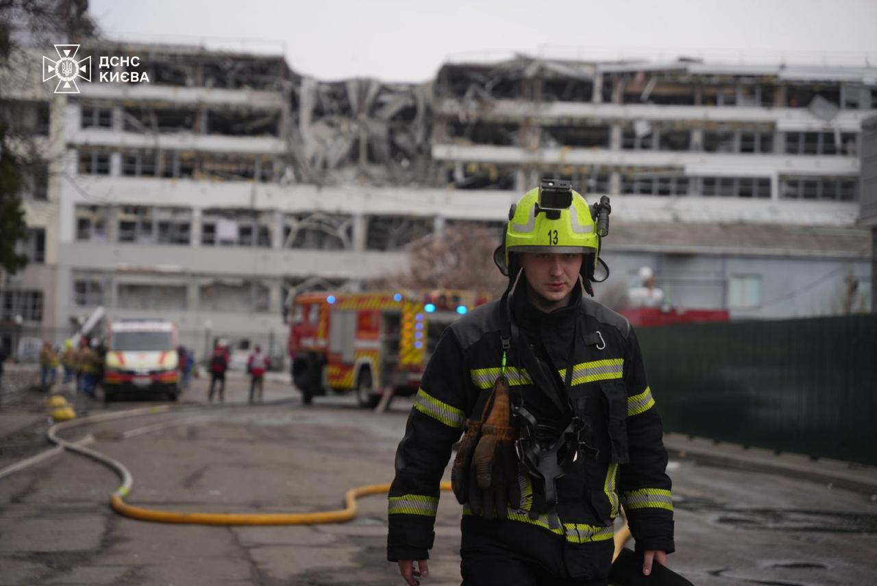 Тиску на Росію досі недостатньо, і щоденні удари по Україні це доводять, – Зеленський (відео)